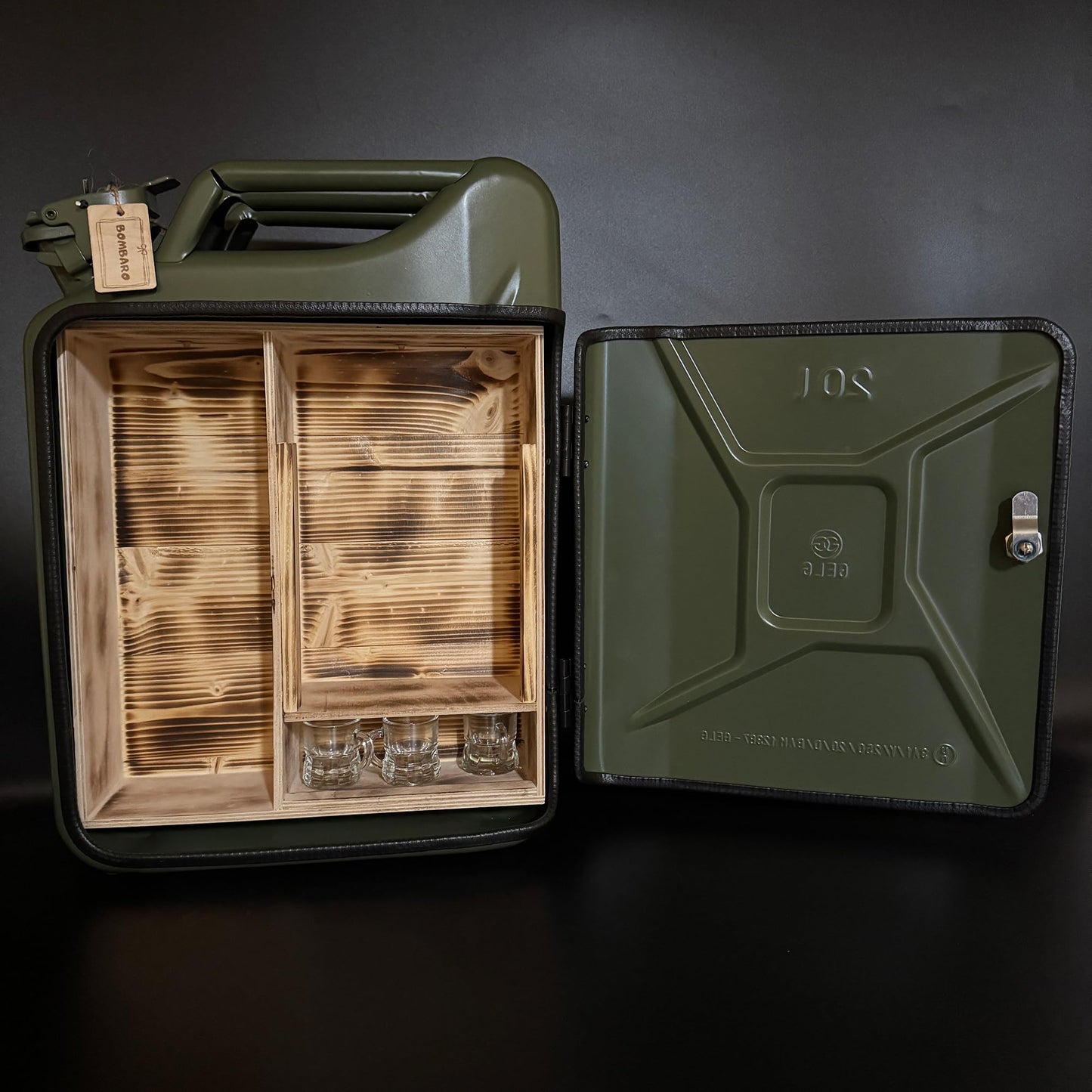 Bombaro 20L Kanister Bar mit Gravur I 3 Gläser GRATIS I Jerrycan I Mobile Kanister Bar Geschenk I Abschließbare Minibar