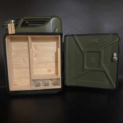 Bombaro 20L Kanister Bar mit Gravur I 3 Gläser GRATIS I Jerrycan I Mobile Kanister Bar Geschenk I Abschließbare Minibar